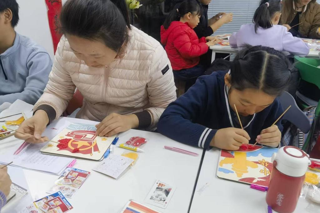 童心向党，阅见美好——新华街道亲子共读活动温暖开展