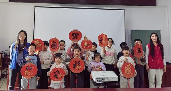 【大王古庄镇社工站】泰丰家园社区“童心拓福·喜迎新春”春节主题活动