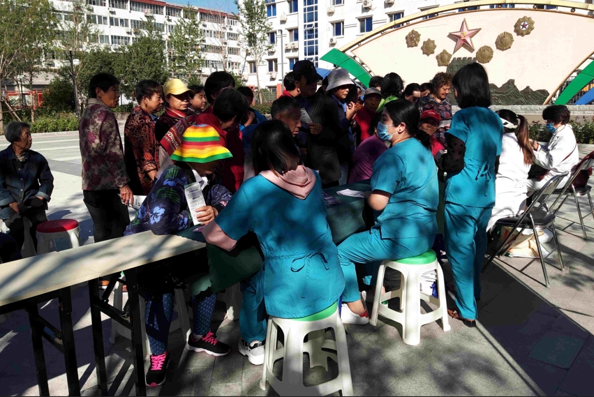 “知晓您的血压”新华街道全国高血压日宣传活动成功举办 “知晓您的血压”新华街道全国高血压日宣传活动成功举办