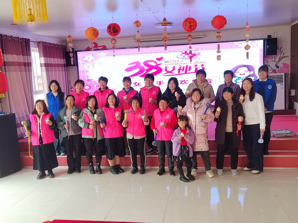 【大孟庄镇四助服务】老年关爱“成长圈”:杨店村“关爱女性健康,妇女节手工欢乐会”活动 【大孟庄镇四助服务】老年关爱“成长圈”:杨店村“关爱女性健康,妇女节手工欢乐会”活动