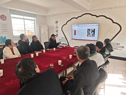 冲山村新时代文明实践站开展“共话初心‘声’入人心——时代楷模张桂梅”为主题的理论宣讲活动