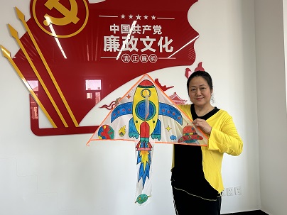 【大王古庄镇社工站】泰元道社区“春意盎然,纸鸢寄情”清明节主题活动 【大王古庄镇社工站】泰元道社区“春意盎然,纸鸢寄情”清明节主题活动