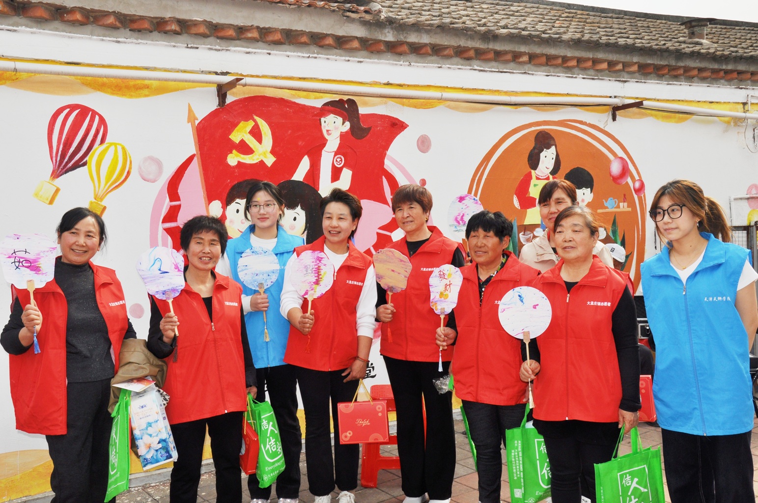 【大孟庄镇四助服务】共建共享“服务圈”“幸福杨店·公益惠老”杨店村公益日活动 【大孟庄镇四助服务】共建共享“服务圈”“幸福杨店·公益惠老”杨店村公益日活动