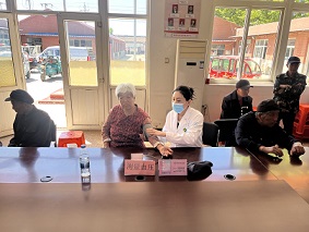 【大王古庄镇四助服务】“为夕不晚，志愿出彩”——利尚屯村便民市集：银龄志愿者闪耀，多元服务暖人心