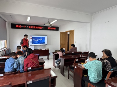 “揭秘一个‘会听话的滚轮’”——梅园社区举办青少年科普活动