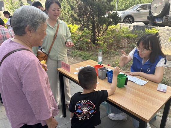 【南蔡村镇社工站】畔景庭苑社区:“有爱无碍 温暖同行”残健共融公益市集 【南蔡村镇社工站】畔景庭苑社区:“有爱无碍 温暖同行”残健共融公益市集