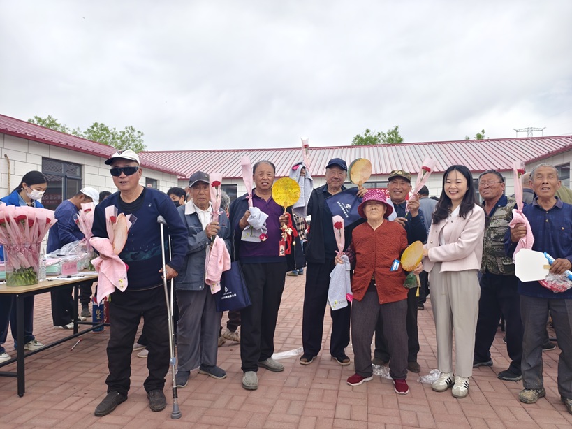 【大孟庄镇四助服务】共建共享“服务圈”“情暖五一·乐在七相”七相公庄村公益活动 【大孟庄镇四助服务】共建共享“服务圈”“情暖五一·乐在七相”七相公庄村公益活动