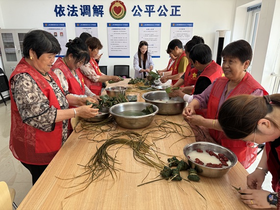 【大王古庄镇社工站】泰丰家园社区“粽香四溢 端午情长”端午节主题志愿活动