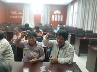 邓尉村|“浓情过端午 巧手做香囊”活动