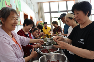 趣味迎端午 旱地赛龙舟 ——东里社区端午节主题活动成功举办 趣味迎端午 旱地赛龙舟 ——东里社区端午节主题活动成功举办
