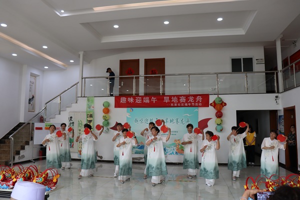 趣味迎端午 旱地赛龙舟 ——东里社区端午节主题活动成功举办 趣味迎端午 旱地赛龙舟 ——东里社区端午节主题活动成功举办