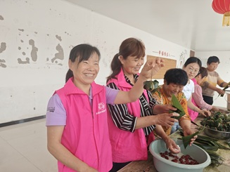 【大孟庄镇社工站】共建共享“服务圈”“浓情端午·‘粽’爱杨店”杨店村端午敬老行动 【大孟庄镇社工站】共建共享“服务圈”“浓情端午·‘粽’爱杨店”杨店村端午敬老行动