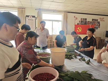 【大孟庄镇四助服务】共建共享“服务圈”“粽情三间房·端午暖民心”三间房村端午节活动