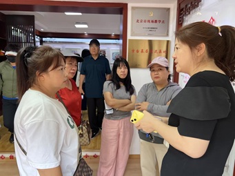 党建引领村居融合|“学习先进经验 激发自治活力”——潞城镇楼门长赴玉桥东里社区参观学习 党建引领村居融合|“学习先进经验 激发自治活力”——潞城镇楼门长赴玉桥东里社区参观学习