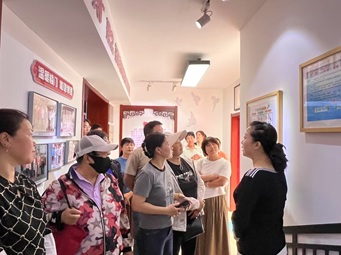 党建引领村居融合|“学习先进经验 激发自治活力”——潞城镇楼门长赴玉桥东里社区参观学习 党建引领村居融合|“学习先进经验 激发自治活力”——潞城镇楼门长赴玉桥东里社区参观学习