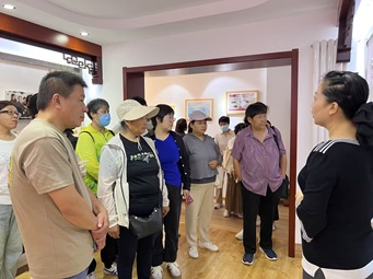 党建引领村居融合|“学习先进经验 激发自治活力”——潞城镇楼门长赴玉桥东里社区参观学习 党建引领村居融合|“学习先进经验 激发自治活力”——潞城镇楼门长赴玉桥东里社区参观学习
