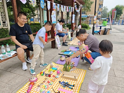 闲置焕新显温情,邻里共筑幸福家——中仓社区“爱心跳蚤市场,助力健康成长”主题活动 闲置焕新显温情,邻里共筑幸福家——中仓社区“爱心跳蚤市场,助力健康成长”主题活动