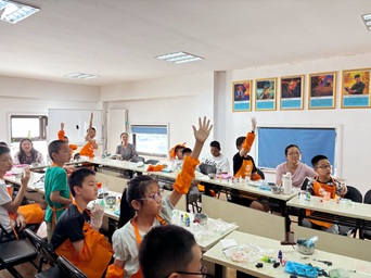 与你“香”遇,创“皂”快乐!东里社区 儿童之家亲子共赴环保手工之约 与你“香”遇,创“皂”快乐!东里社区 儿童之家亲子共赴环保手工之约