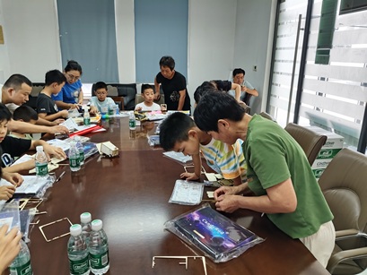 邓尉村|“科普创造 绿色生活” 制作智能垃圾桶 邓尉村|“科普创造 绿色生活” 制作智能垃圾桶