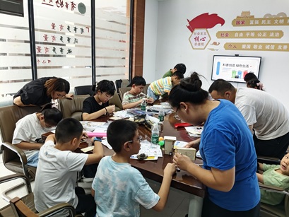 邓尉村|“科普创造 绿色生活” 制作智能垃圾桶 邓尉村|“科普创造 绿色生活” 制作智能垃圾桶