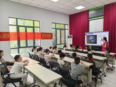 欧典社区 | “科技梦想 伴我成长”夏令营---“地球同步卫星”科技制作活动 