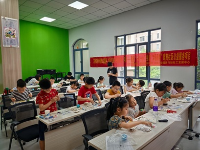 欧典社区 | “科技梦想 伴我成长”夏令营---“地球同步卫星”科技制作活动 