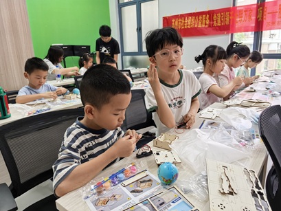欧典社区 | “科技梦想 伴我成长”夏令营---“地球同步卫星”科技制作活动 