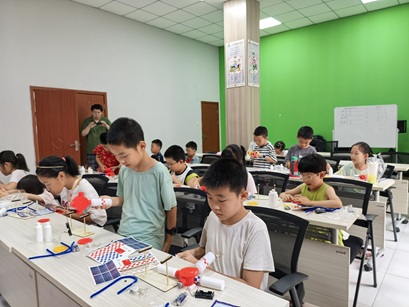 欧典社区 | “科技梦想 伴我成长”夏令营---“空间站”科技手工制作活动 欧典社区 | “科技梦想 伴我成长”夏令营---“空间站”科技手工制作活动