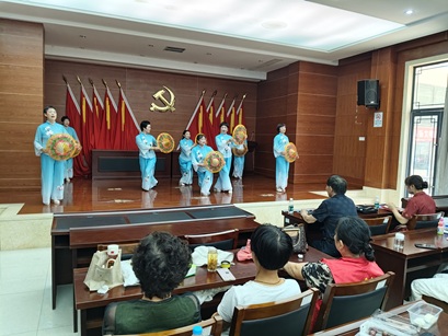 邓尉村|吴中区光福镇关工委雪海文艺 演唱队暑期进村演出 邓尉村|吴中区光福镇关工委雪海文艺 演唱队暑期进村演出