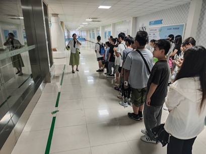 冲山村|夏日研学,探秘科技——伊利工厂探秘之旅 冲山村|夏日研学,探秘科技——伊利工厂探秘之旅
