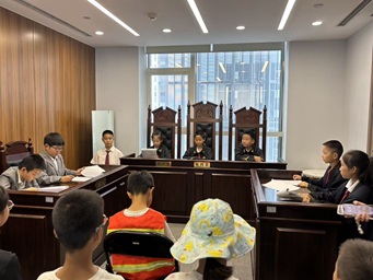 法制小卫士上线!东里社区亲子探案营,让法治种子在童心扎根 法制小卫士上线!东里社区亲子探案营,让法治种子在童心扎根