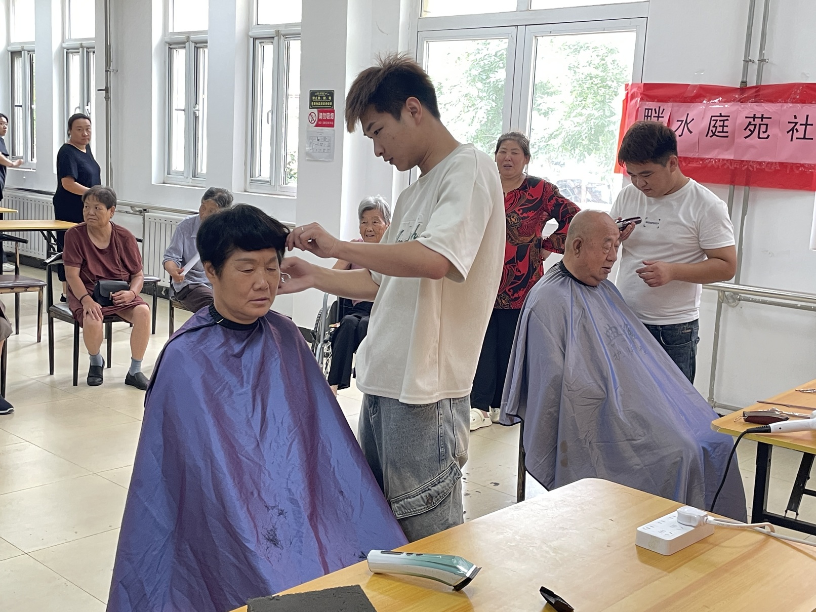 【南蔡村镇社工站】南蔡村镇 “爱心头等舱计划” :小行动,大能量,社区温情在延续 【南蔡村镇社工站】南蔡村镇 “爱心头等舱计划” :小行动,大能量,社区温情在延续