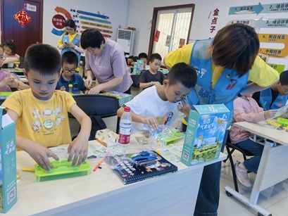  中仓街道“小诸葛”科普夏令营： 五日融通之旅 点亮童心未来