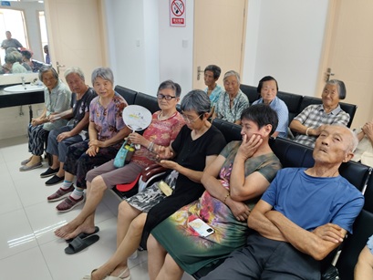 邓尉村|科技点亮生活 智能手机培训活动 邓尉村|科技点亮生活 智能手机培训活动