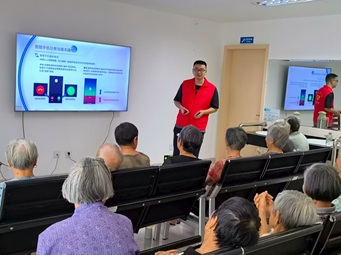 邓尉村|科技点亮生活 智能手机培训活动 邓尉村|科技点亮生活 智能手机培训活动
