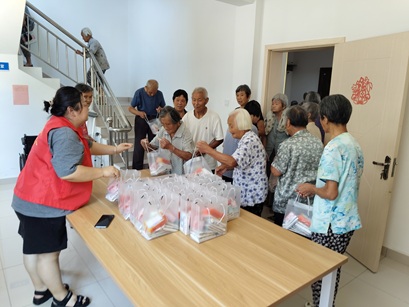 邓尉村|科技点亮生活 智能手机培训活动 邓尉村|科技点亮生活 智能手机培训活动