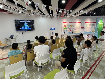梅园社区|“智造未来·乳业探秘”——明治全自动化生产线科技体验营 梅园社区|“智造未来·乳业探秘”——明治全自动化生产线科技体验营