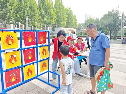 便民服务进社区! 京贸北区这场行动让幸福“触手可及” 便民服务进社区! 京贸北区这场行动让幸福“触手可及”