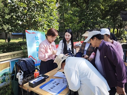 基层治理同行动,画好社企同心圆 ——中仓社区“益动中仓”公益大集热闹开集 基层治理同行动,画好社企同心圆 ——中仓社区“益动中仓”公益大集热闹开集