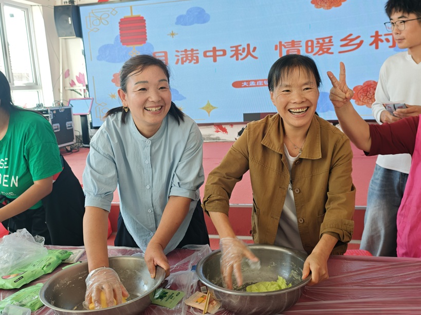 【大孟庄镇杨店村】手工月饼承文化 暖心慰问传温情 中秋活动点亮乡村志愿情