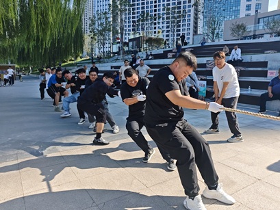 凝心聚力拔河赛，共筑“副中心有我”新风尚