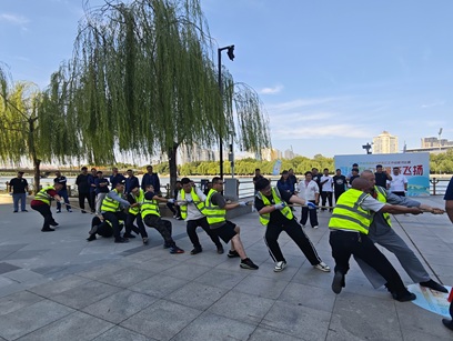 凝心聚力拔河赛，共筑“副中心有我”新风尚