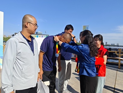 凝心聚力拔河赛，共筑“副中心有我”新风尚
