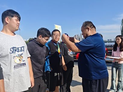凝心聚力拔河赛，共筑“副中心有我”新风尚