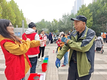 邻里益起行,安全健康伴 —— 京贸北区社区便民公益市集温暖开市 邻里益起行,安全健康伴 —— 京贸北区社区便民公益市集温暖开市