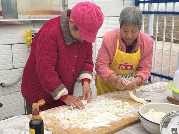 【大孟庄镇社工站】七相秋韵浓,重阳孝意长——七相公庄村重阳节游园会点亮敬老服务网 【大孟庄镇社工站】七相秋韵浓,重阳孝意长——七相公庄村重阳节游园会点亮敬老服务网