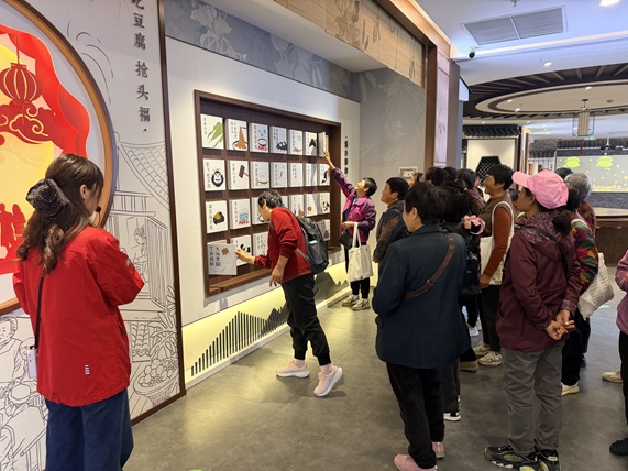 梅园社区|“梅”好同行·志愿心连心——梅园社区2025志愿者团建活动 梅园社区|“梅”好同行·志愿心连心——梅园社区2025志愿者团建活动