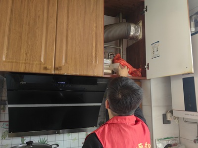 “优‘蔡’志愿之星”第七期:田振飞——网格里的“暖心守护者” “优‘蔡’志愿之星”第七期:田振飞——网格里的“暖心守护者”