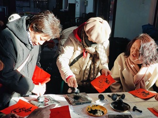 匠心传韵聚合力 志愿赋能谱新篇——京贸北区社区志愿者走进木作博物馆参观体验，为社区治理注入志愿力量