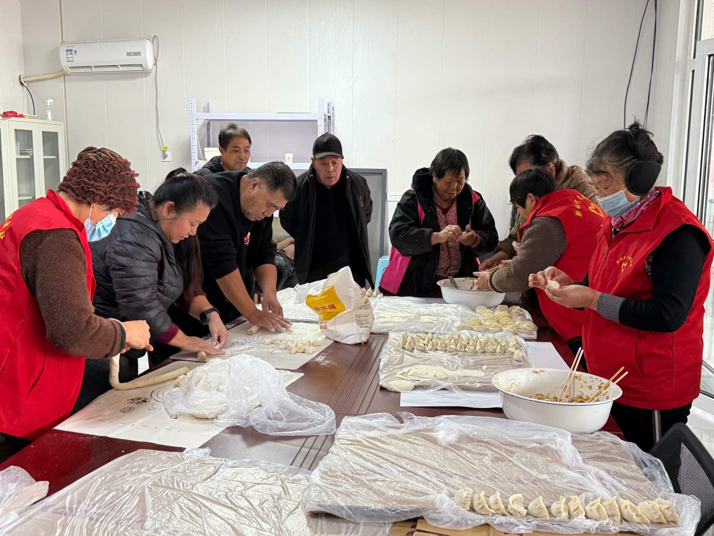 【大孟庄镇社工站】大王庄村:“冬至暖人心 饺子传温情”冬至主题活动 【大孟庄镇社工站】大王庄村:“冬至暖人心 饺子传温情”冬至主题活动